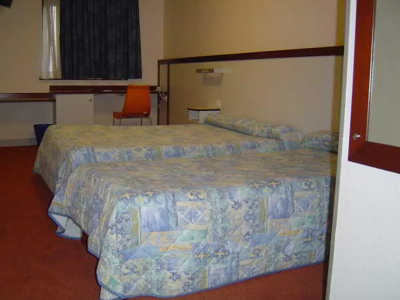 **  Greet Hotel Marseille Parc Chanot Velodrome فرنسا